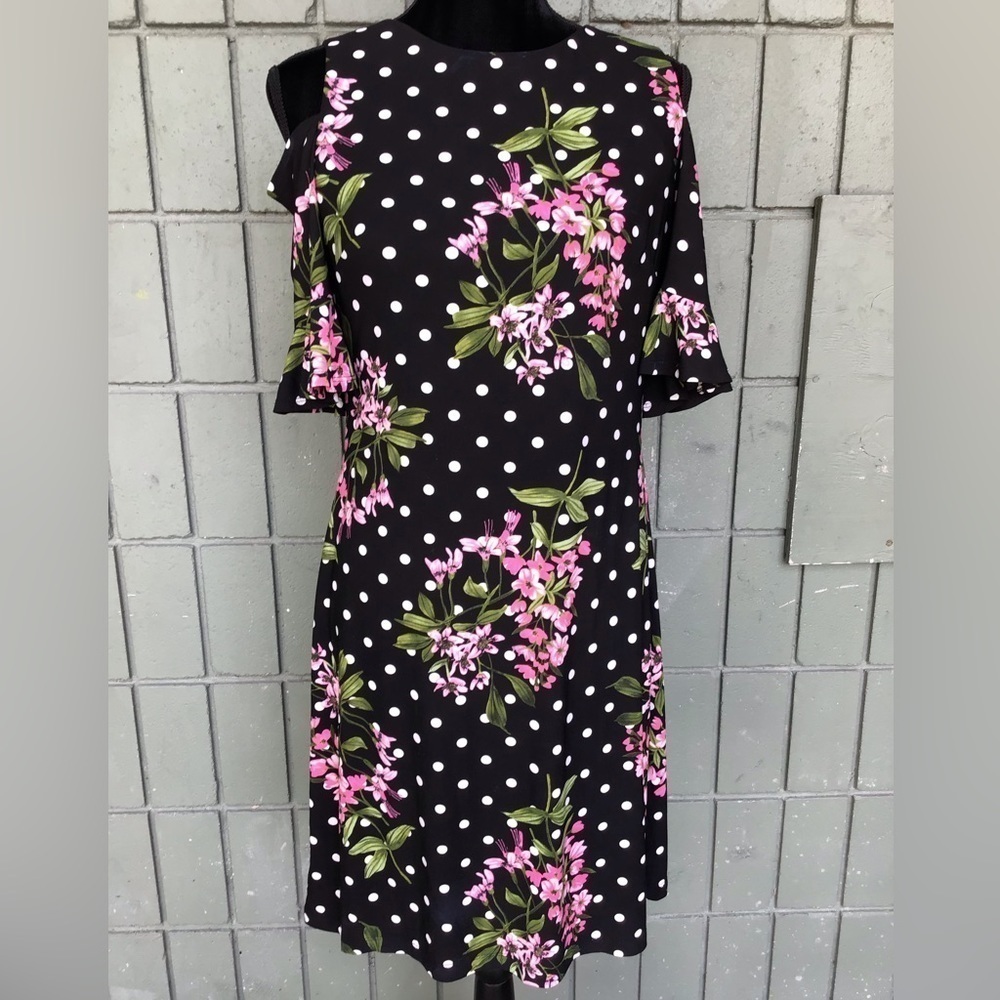 Tommy Hilfiger Floral Dreas- Women Size 4